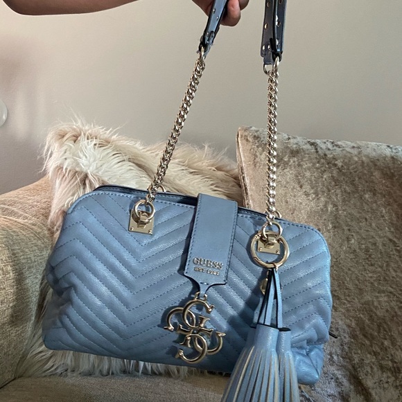 One of a kind Baby Blue Chevron Guess Wallet - Picture 7 of 7